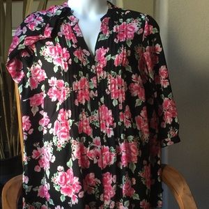 Woman’s size 2x Charter Club floral top PRICE FIRM